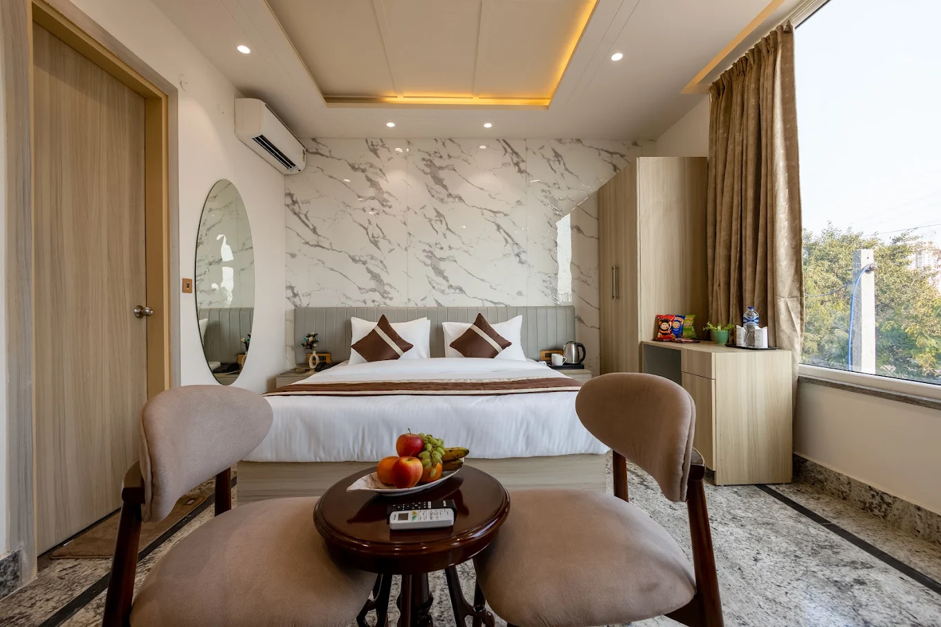 Presidential Suite at Hotel Silver Star, Greater Noida